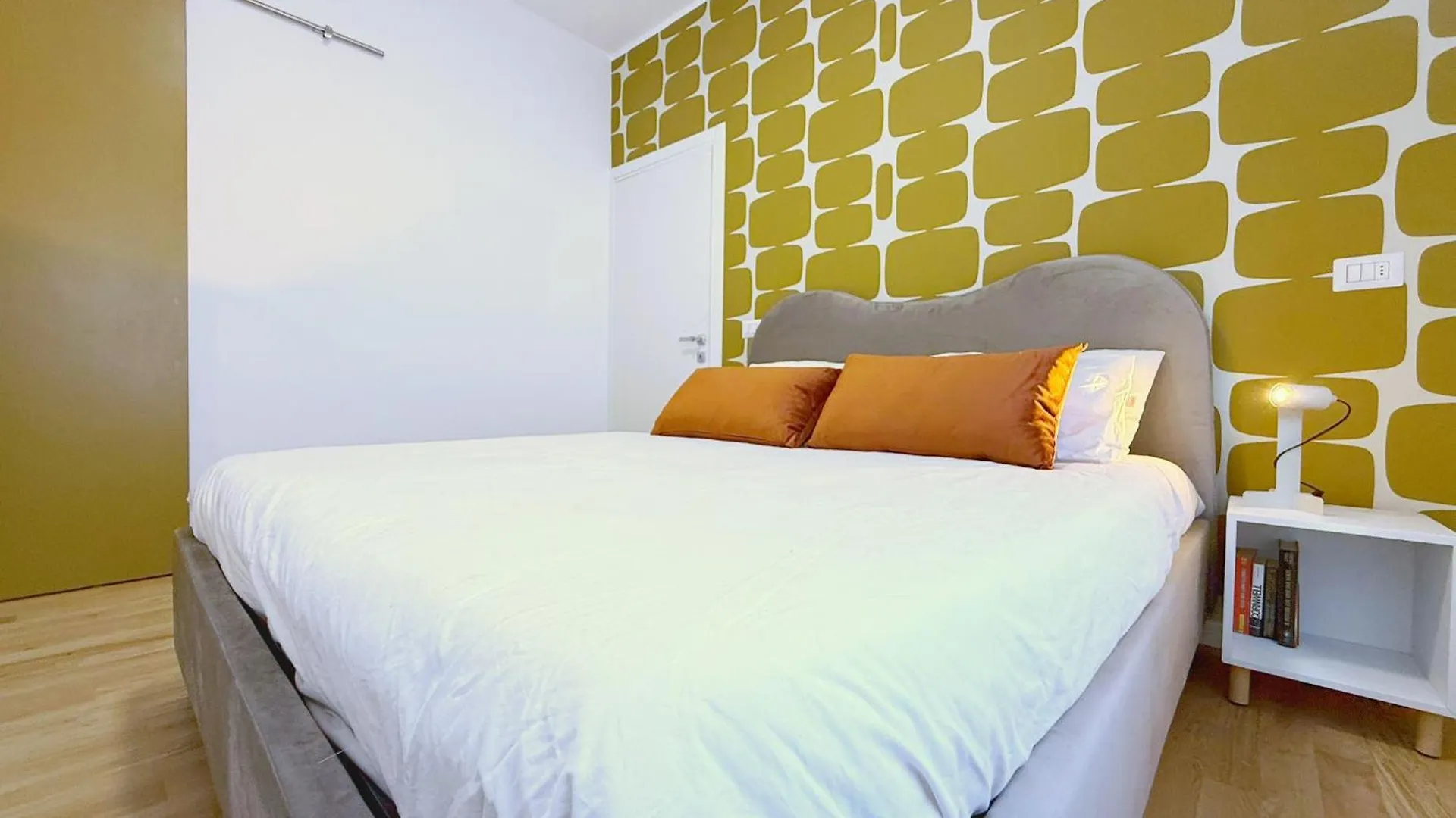 Viale Monza Ab Suites - 2 Bedroom- 15 Min Dal Duomo Milan Apartment