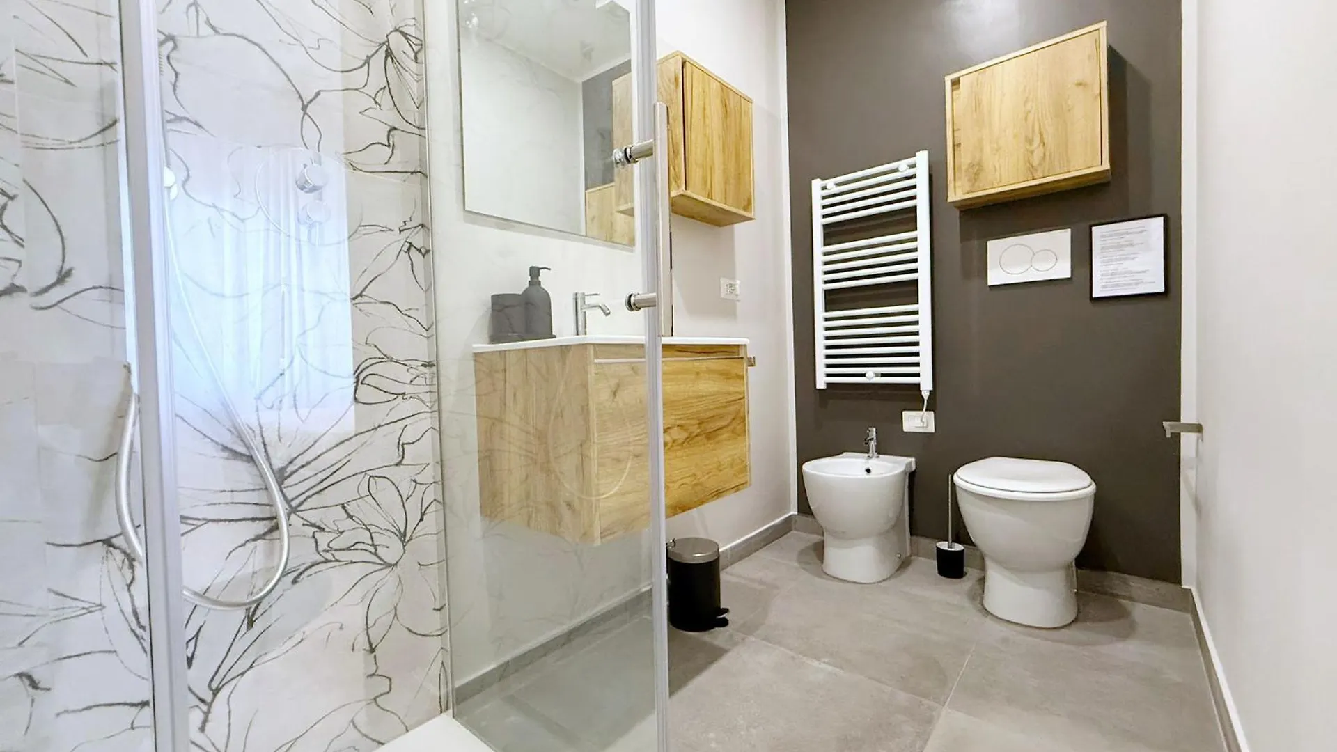 Viale Monza Ab Suites - 2 Bedroom- 15 Min Dal Duomo Milan Italy
