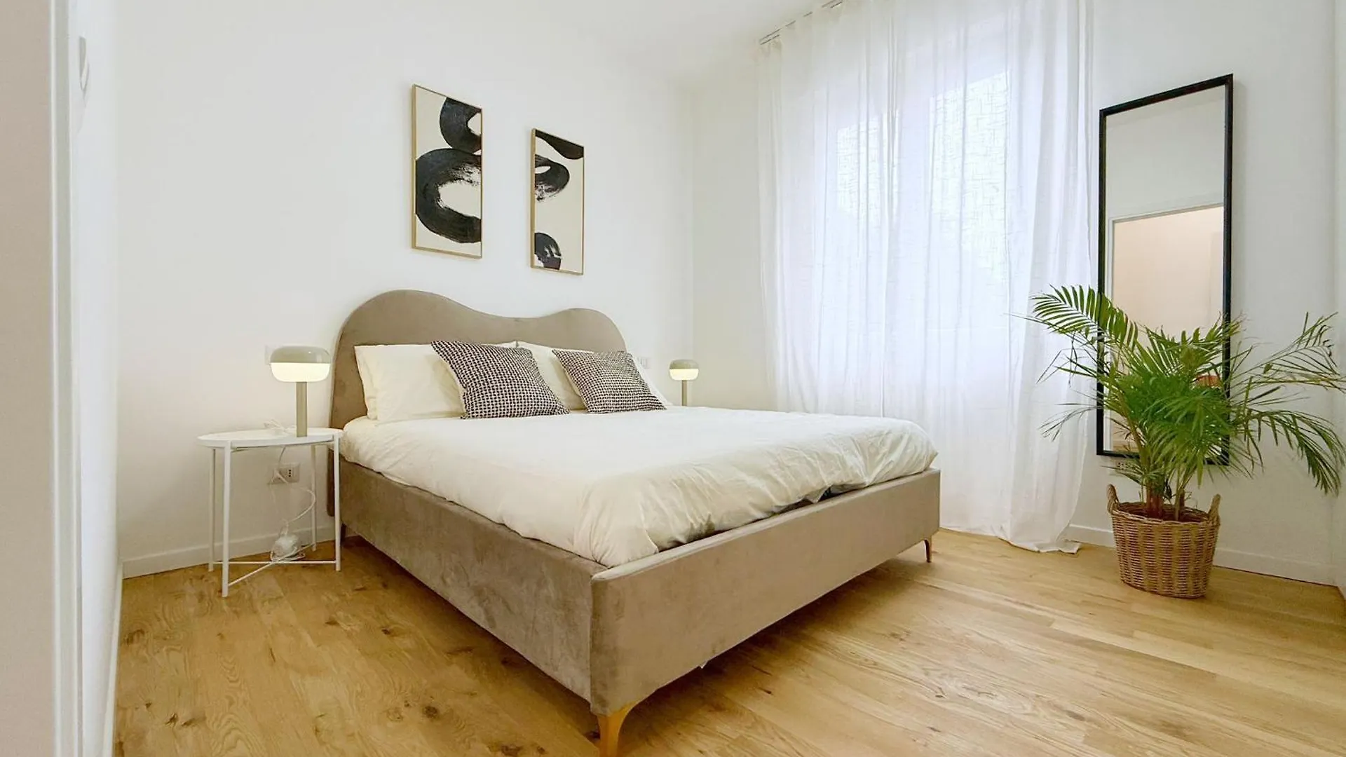 Viale Monza Ab Suites - 2 Bedroom- 15 Min Dal Duomo Milan Italy