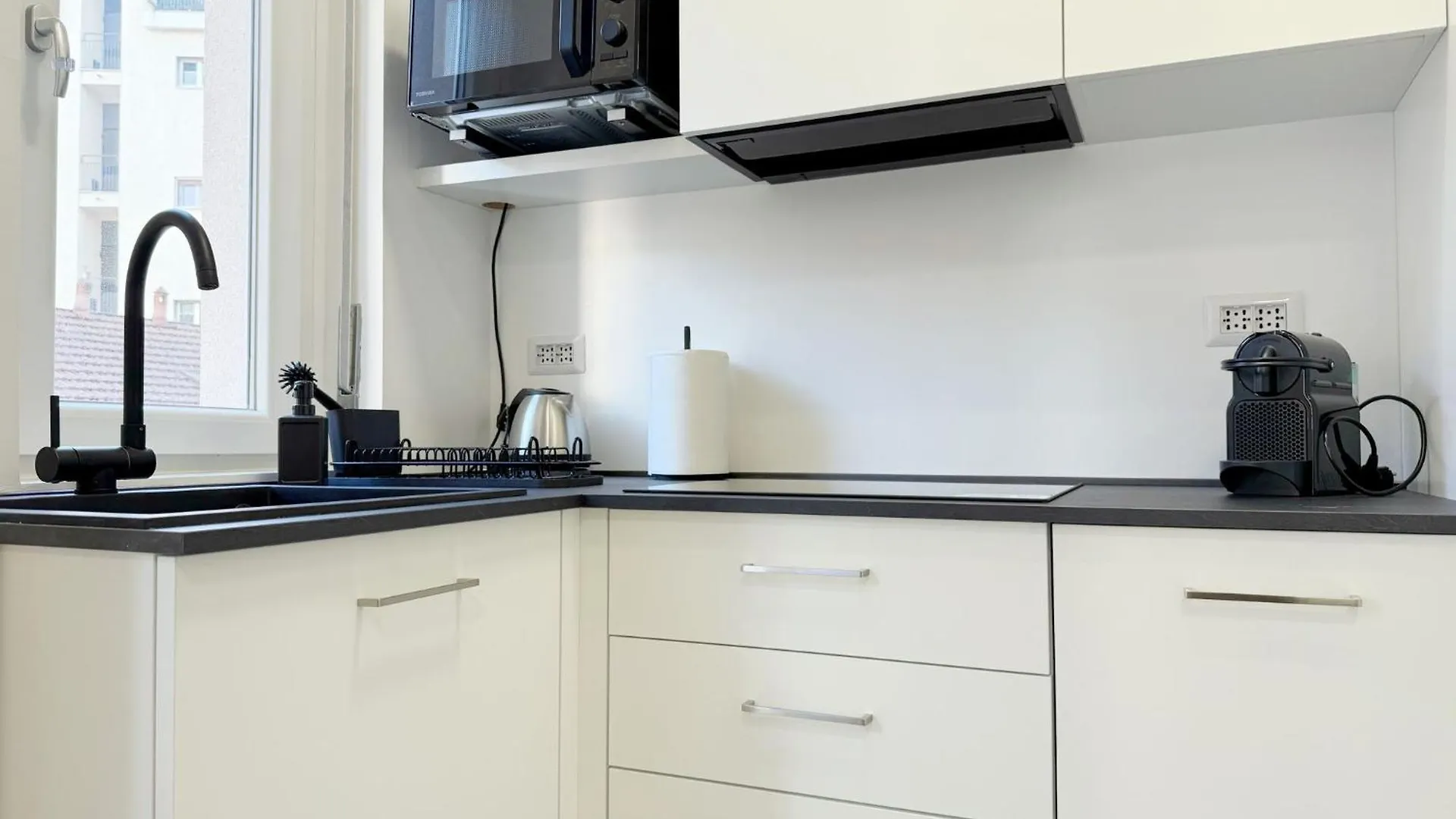 Viale Monza Ab Suites - 2 Bedroom- 15 Min Dal Duomo Milan